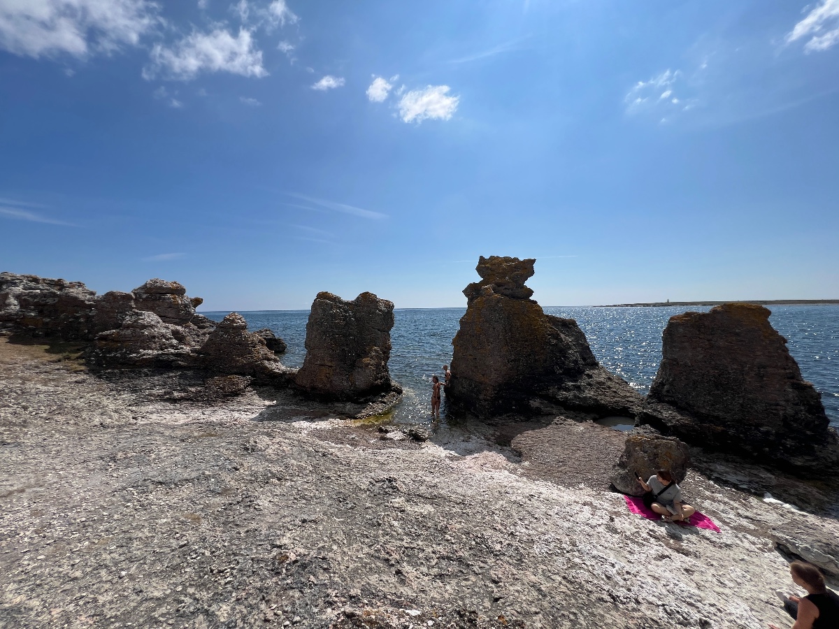 Holmhällar bild 2